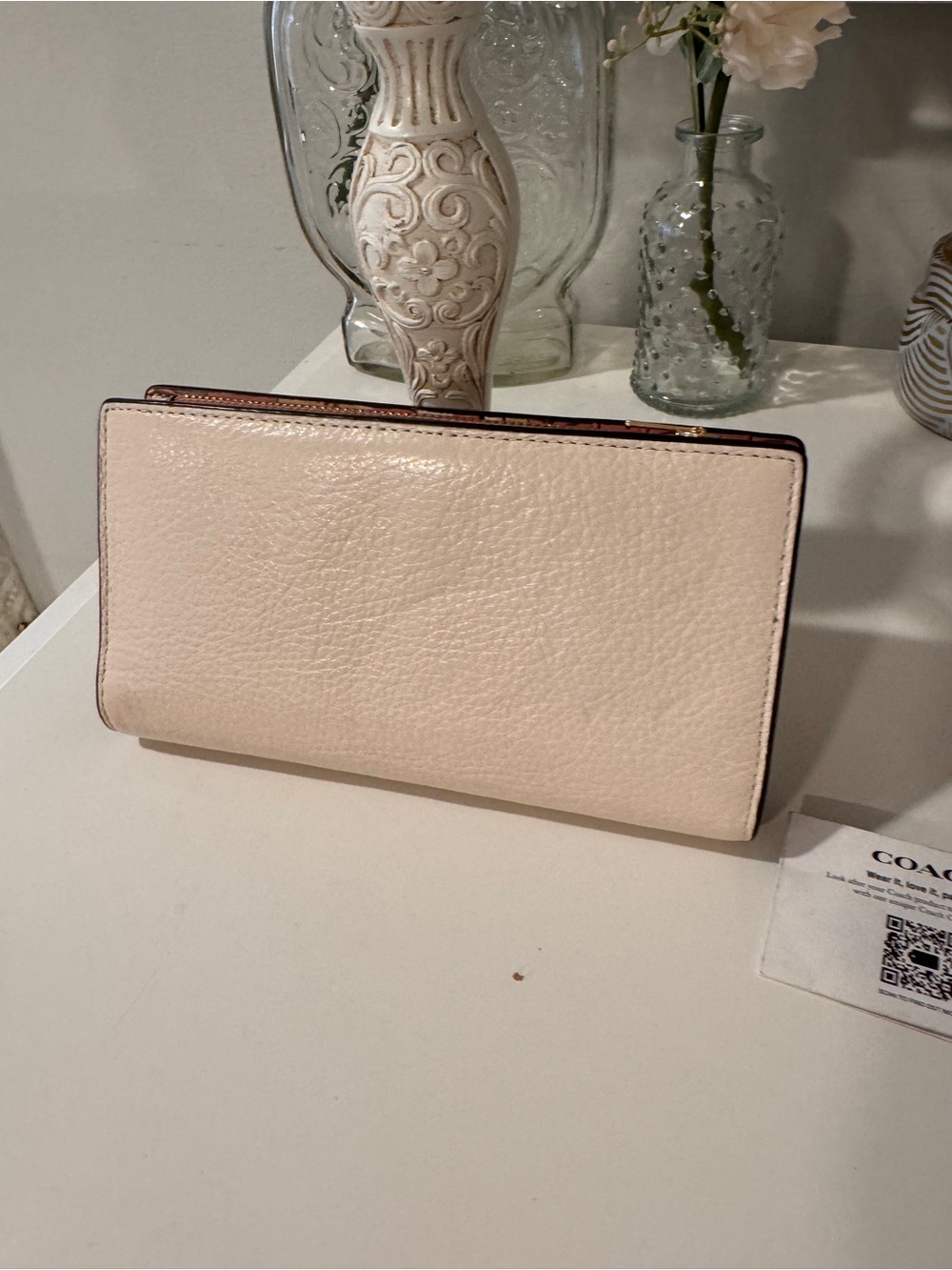 Coach Pebbled Leather Wallet in Soft Cream with Gold Logo - Picture 4 of 15